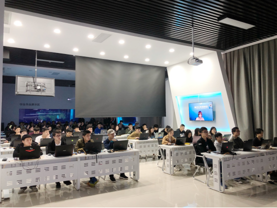 推进产教融合深化校企合作——kaiyun登录中国入口登录2019年职业教育宣传活动周拉开序幕