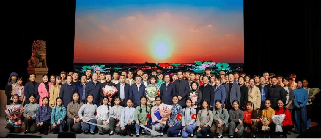 鸿庠承运 艺启新程——kaiyun登录中国入口登录毕业展演精彩来袭
